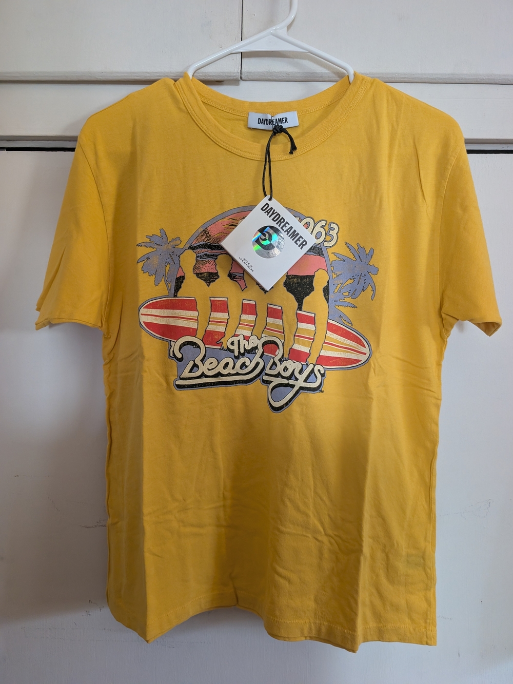 Daydreamer 'The Beach Boys' Graphic Tee Size Medium